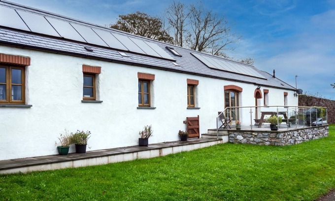 Tenby Cabaña | Orchard Cottage - Barn Conversion - Beavers Hill