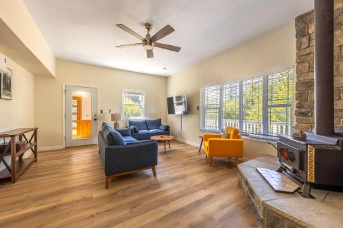 Lyle Casa | Orchard Haven Combo