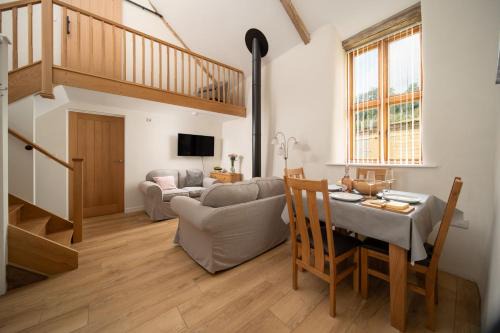 Stoke Rivers Casa | Orchard View