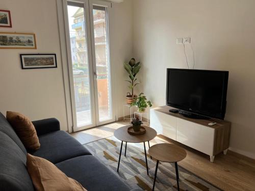 San Faustino-Madonnina-Quattroville Apartamento | Orchidea