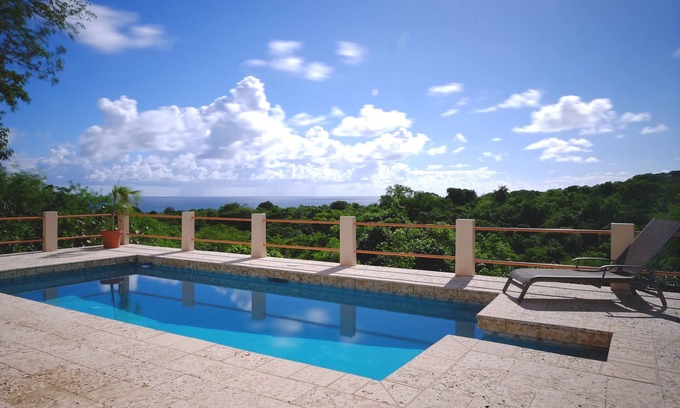 Esperanza Villa | Oreanda - Casa Limón - Lo mejor de Vieques en un gran precio