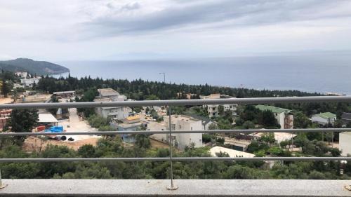 Dhermi Apartamento | Oriente Sole
