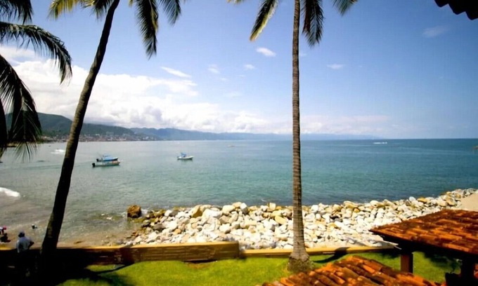 Zona hotelera Hotel | Original 1BR Condo with Pool in the Heart of old Vallarta