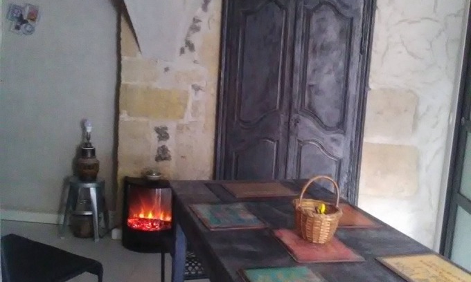 Saint-Amant-Tallende Casa | Original and quiet cottage