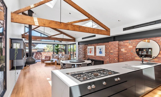 Geelong West Casa | Original Pix in Geelong West