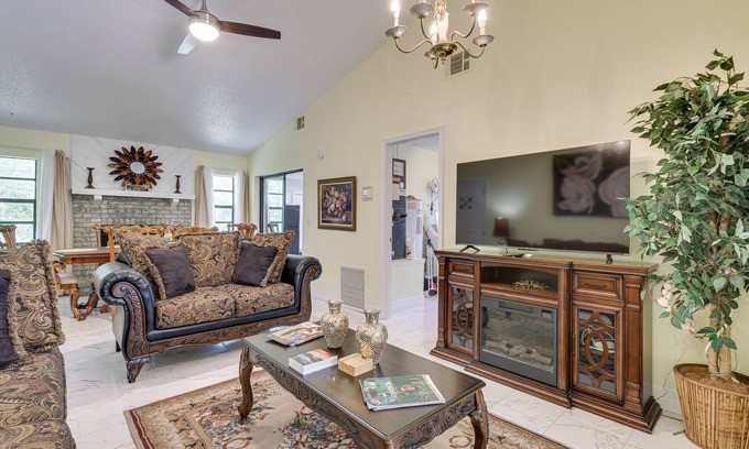 Orlovista Casa | Orlando Home: 6 Mi to Universal!