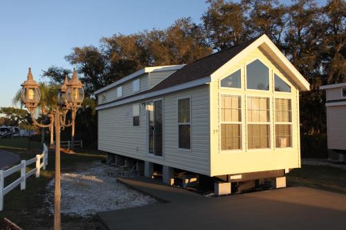 Four Corners Complejo | Orlando RV Resort