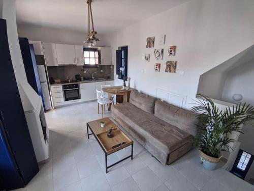 idhra Casa | Oros Eros 2