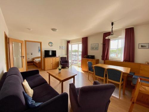 Orth Apartamento | Orth B16 - toller Hafen-und Ostseeblick