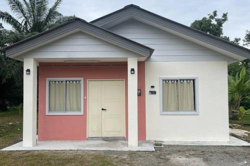 Kuala Selangor District Casa | Oryza Panthera Cottage