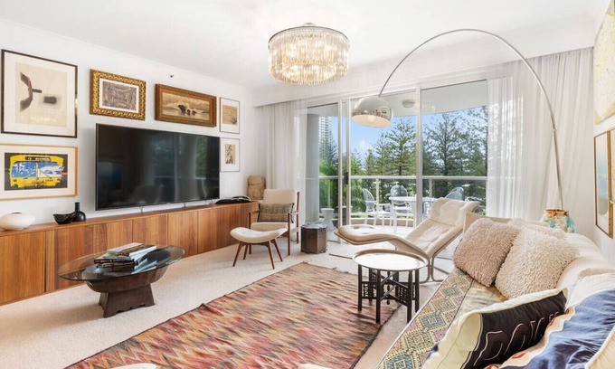 Main Beach Apartamento | Oscar on Main resort Walk to beach and Tedder Ave