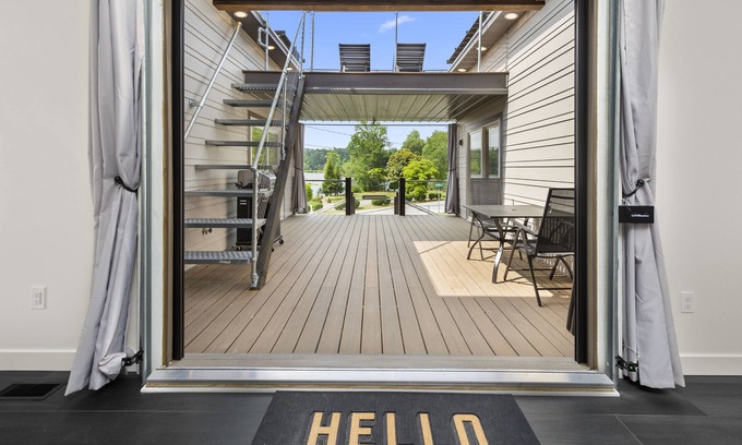 Valley Hill Casa | Osceola Lake Retreat minutes from Downtown, Breweries, Crafts, Equestrian Trail