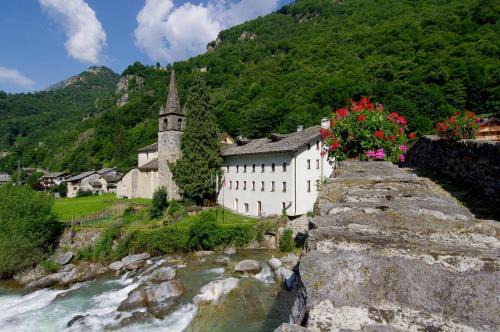 Lillianes Hostal | Ostello Ou Crierel