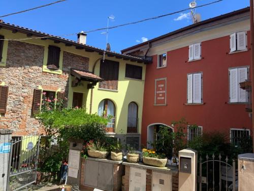 Brusimpiano Cama Y Desayuno | OSTERIA al CANTONACCIO ROOMS