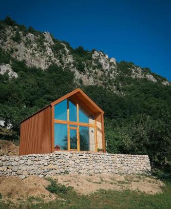 Danilovgrad Municipality Casa | Ostrog Wood House