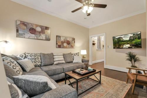 University District Casa | OSU and Short North 4 Bedroom Patio and Garage with EV