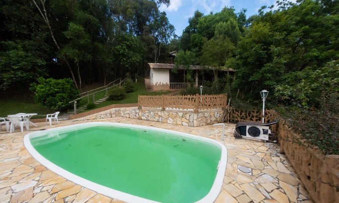 Campo Magro Casa | Otima chacara com lazer completo em Campo Magro PR
