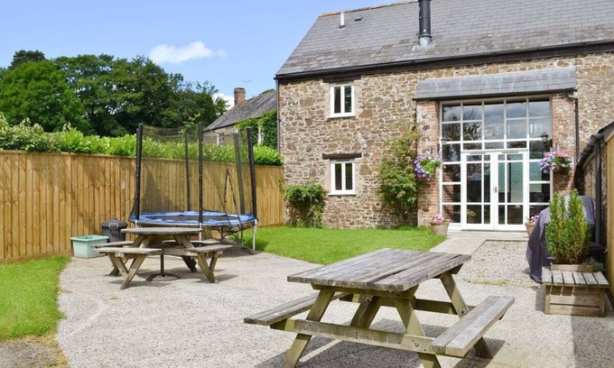 Black Torrington Casa | Otter's Den at Libbear Barton