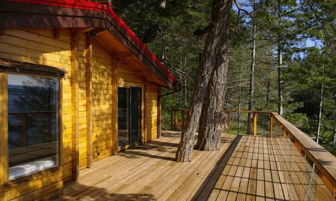 Quadra Island Cabaña | Otter View Cottage Home
