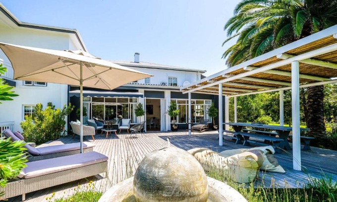 George Casa | Oude Berg Guesthouse - 10 Caledon Street