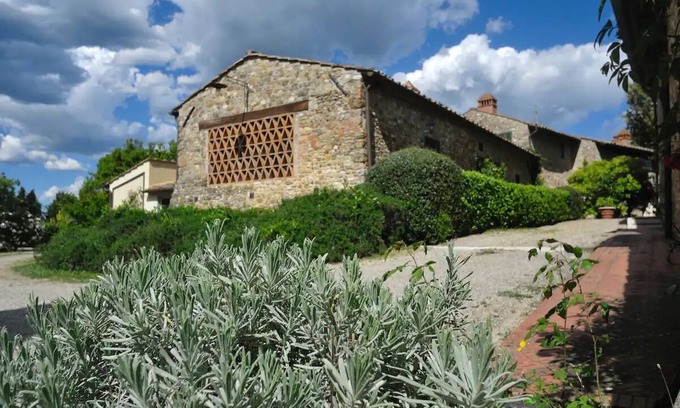 San Casciano in Val di Pesa Cabaña | Our charming Tuscan Cottage