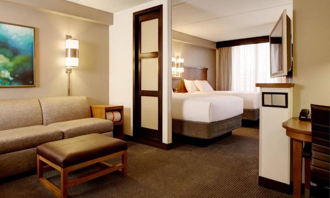 Lone Tree Casa | Our dynamic spaces and places combine the perfect blend of home