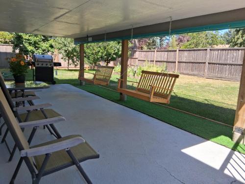 Saanich East Apartamento | Our guest suite