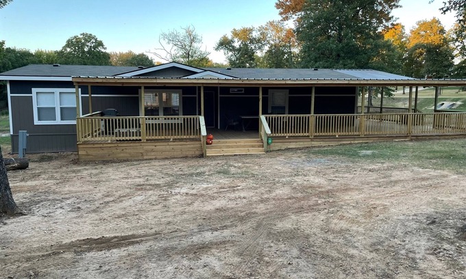 Kingston Casa | Our happy place at Lake Texoma is minutes away from the lake, marina & boat ramp