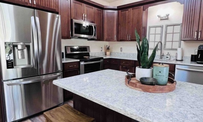 Plymouth Casa | Our Mountain Manor: Tenney - Ski-in/out