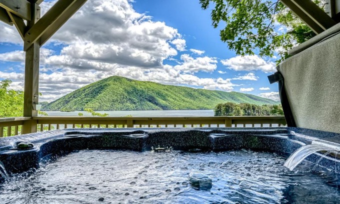 Huddleston Casa | Our Point of View
