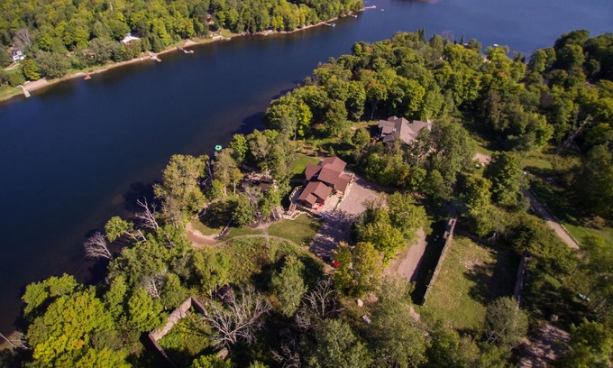 Eagle Lake Cabaña | Our seven acre country home is the place to relax and enjoy the many activities.