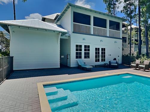 Lakeside at Blue Mountain Beach Casa | Our Treasure