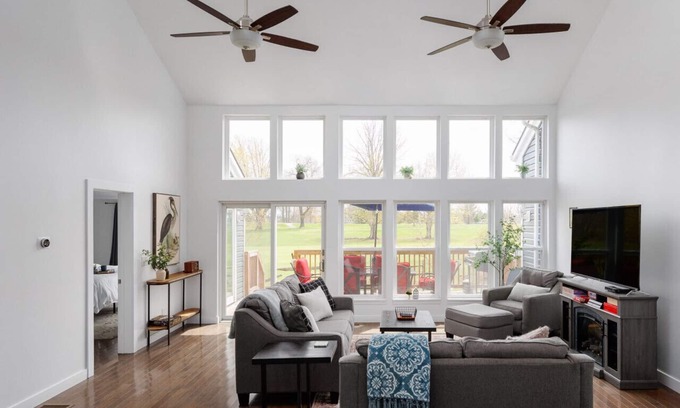 Wellesley Island Casa | Outdoor Adventure Home: Golfing, Hiking & Kayaking