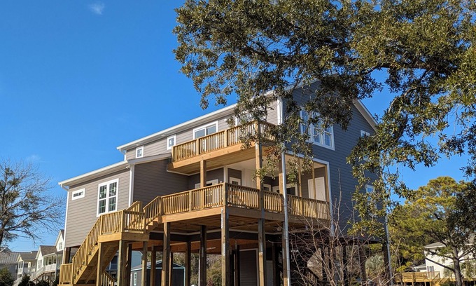 Cedar Point Casa | Outdoor living at its best with new construction, pet friendly and water views