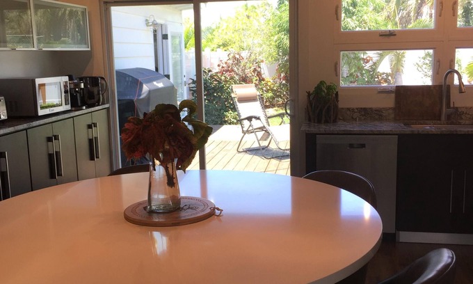 South Sarasota Casa | ¡"Caiga" en tarifas especiales hoy!