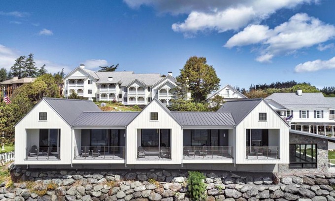Eastsound Hotel | Outlook Inn on Orcas Island