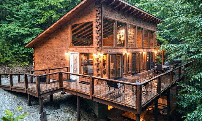 Sugar Grove Cabina | Cabaña-Moderno-Baño Privado-Outside Inn
