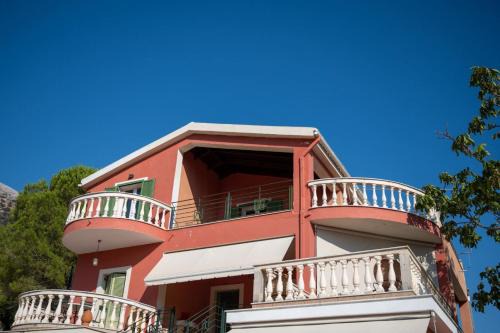 Logarata Apartamento | Ouzaki House