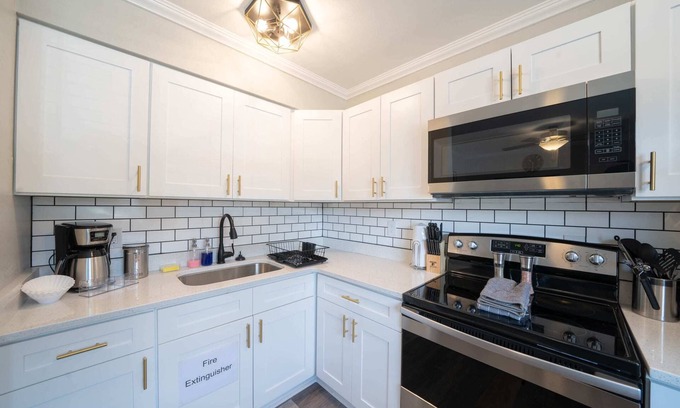 East Ocean View Apartamento | OV Mosaic - Coconut Suite