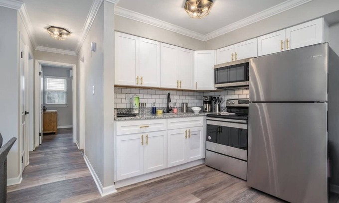 East Ocean View Apartamento | OV Mosaic Oyster Suite