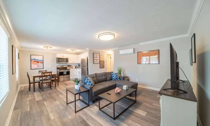 East Ocean View Apartamento | OV Mosaic - Tide Suite