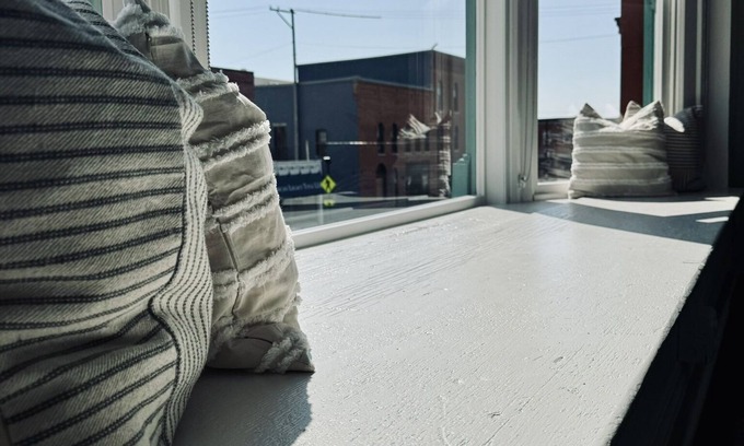 Van Wert Apartamento | Overlook at the McGavren - 1 Bedroom Downtown Apartment