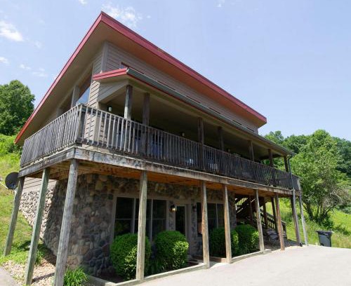 Logan Casa | Overlook - by The Chalets