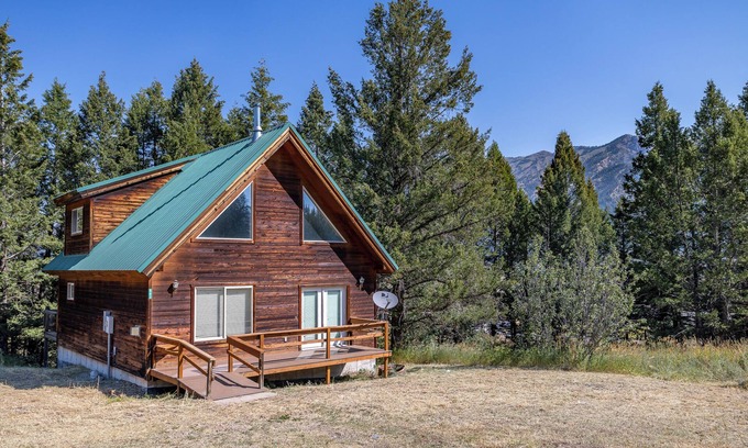 Alpine Cabina | Overlook cabin in Alpine WY