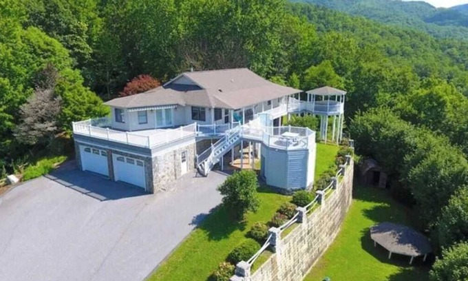 Andrews Casa | Overlook Retreat *New Listing*