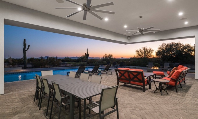 North Scottsdale Casa | Overlook - Sleek and Sophisticated Scottsdale Manor