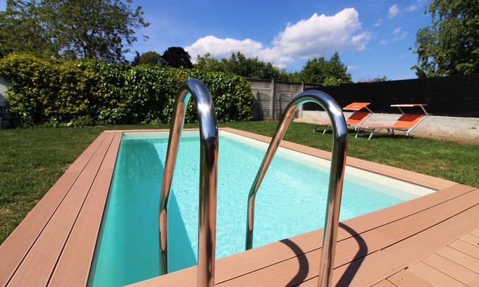 Vacciago Casa | Con vistas al lago de Orta. Grandes espacios, jardín, piscina privada