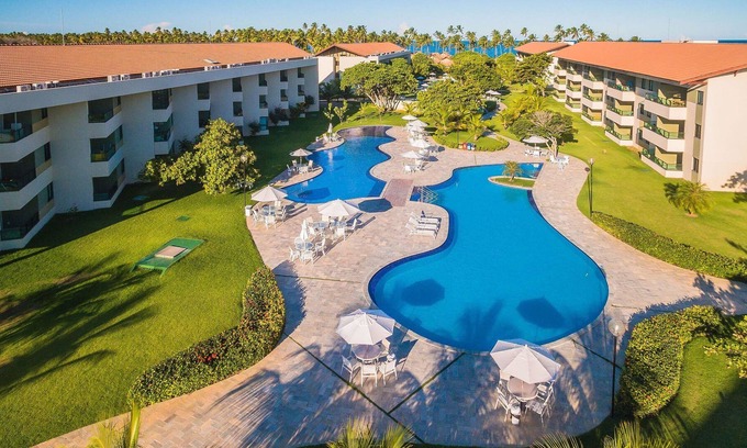 Tamandare Condominio | Overlooking The Pool- Carneiros Beach Resort C15-4