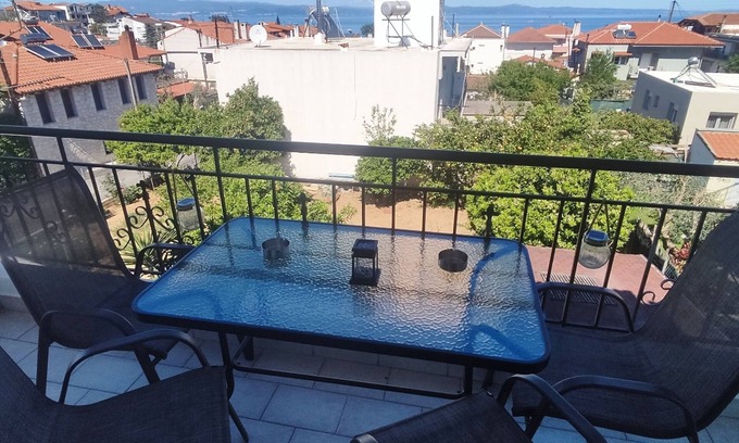 Nea Fokaia Apartamento | Overlooking the tower