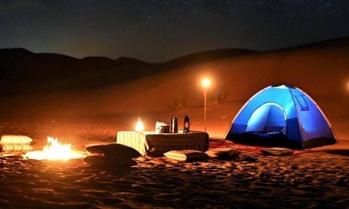 Downtown Dubai Complejo | Overnight Campsite stay party adventures